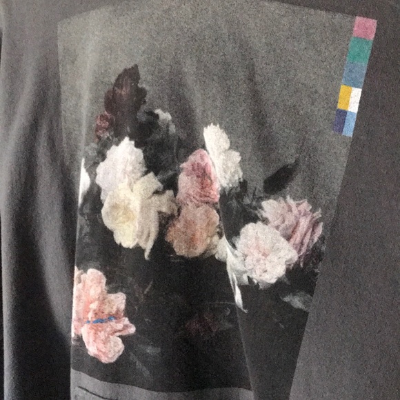 Urban Outfitters Graphic Flower Hoodie - Picture 2 of 6